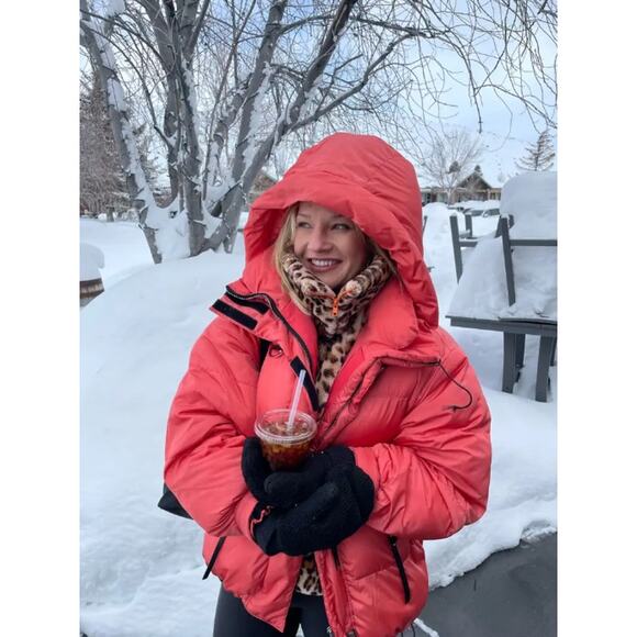 Shoreditch Ski Club Willow oversized puffer jacket Size M - Picture 3 of 11